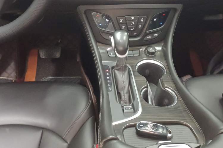 Used Buick Envision 2019 20T Two-Wheel Drive Elite Version China VI Standard Gear Lever