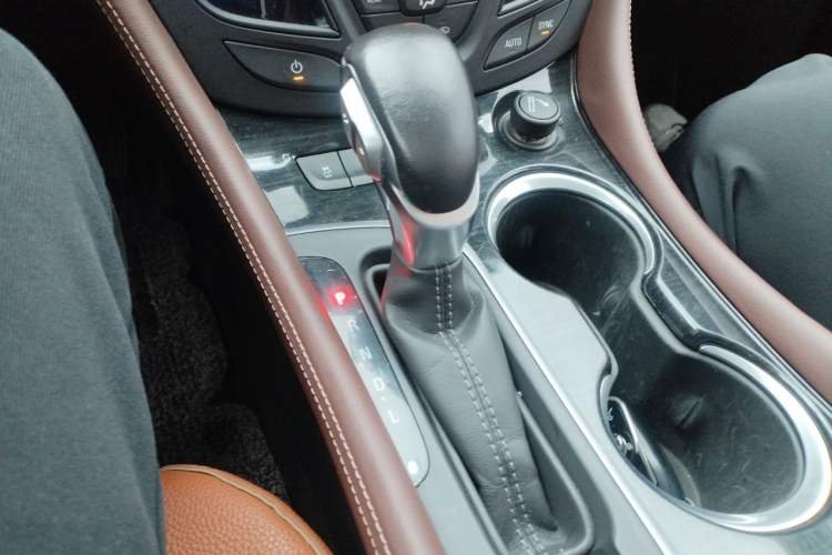 Used Buick Envision 2019 28T 4x4 Elite Version China V Standard Gear Lever