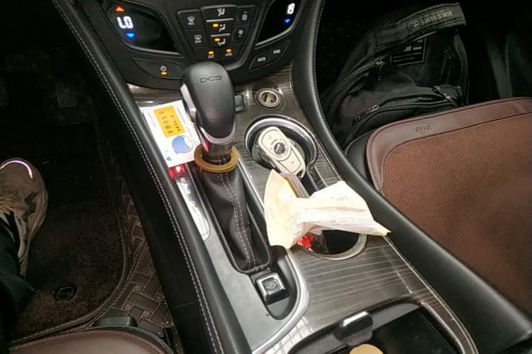 Used Buick Envision 2019 20T Two-Wheel Drive Leading Version China V Standard Gear Lever