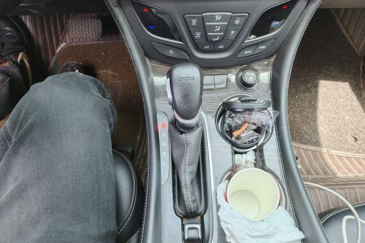 Used Buick Envision 2019 20T Two-Wheel Drive Leading Version China V Standard Gear Lever