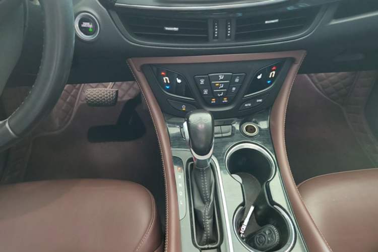 Used Buick Envision 2019 20T Two-Wheel Drive Luxury Version China V Standard Gear Lever