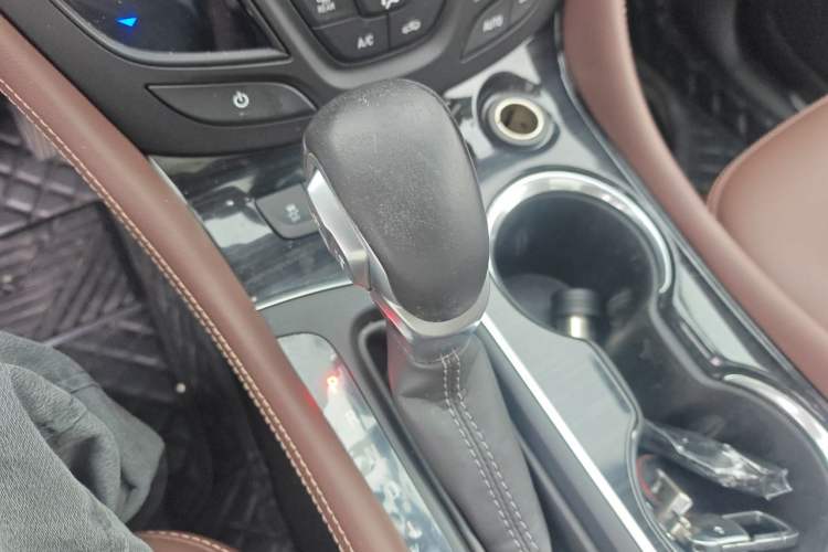 Used Buick Envision 2019 28T Four-Wheel Drive Elite Version China VI Standard Gear Lever