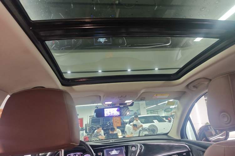 Used Buick Envision 2019 28T Four-Wheel Drive Elite Version China VI Standard Headliner