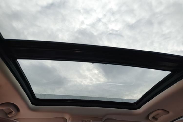 Used Buick Envision 2019 20T Two-Wheel Drive Luxury Version China VI Standard Headliner