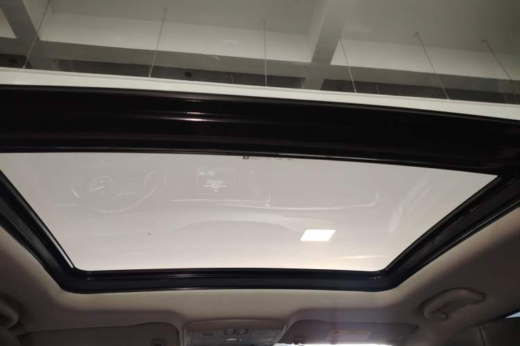 Used Buick Envision 2019 20T Two-Wheel Drive Elite Version China VI Standard Headliner