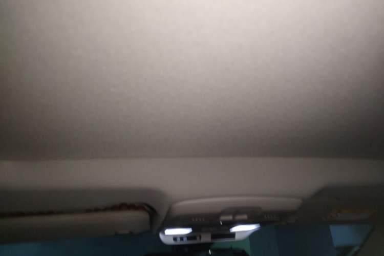 Used Buick Envision 2019 28T 4x4 Luxury Model China VI Standard Headliner