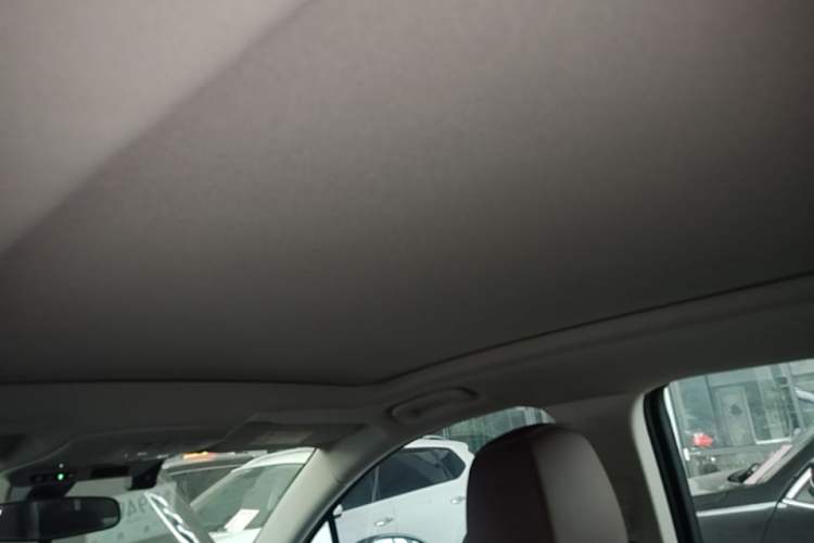 Used Buick Envision 2019 20T Two-Wheel Drive Luxury Version China VI Standard Headliner