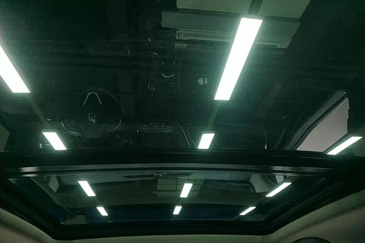 Used Buick Envision 2019 28T Four-Wheel Drive Elite Version China VI Standard Headliner