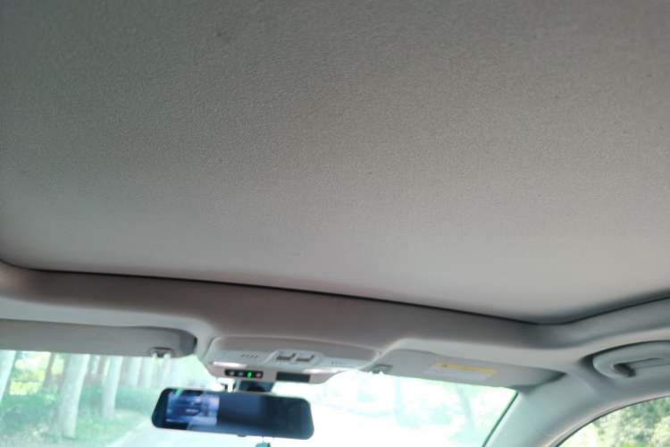 Used Buick Envision 2019 20T Two-Wheel Drive Luxury Version China VI Standard Headliner