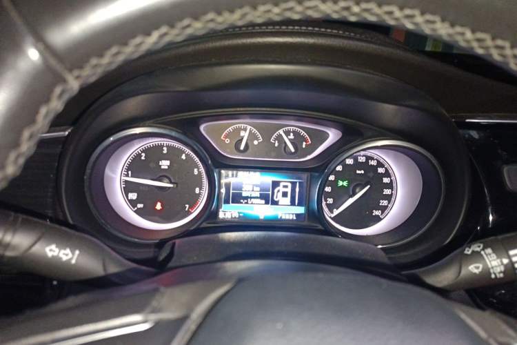 Used Buick Envision 2019 28T 4x4 Elite Version China V Standard Instrument Cluster