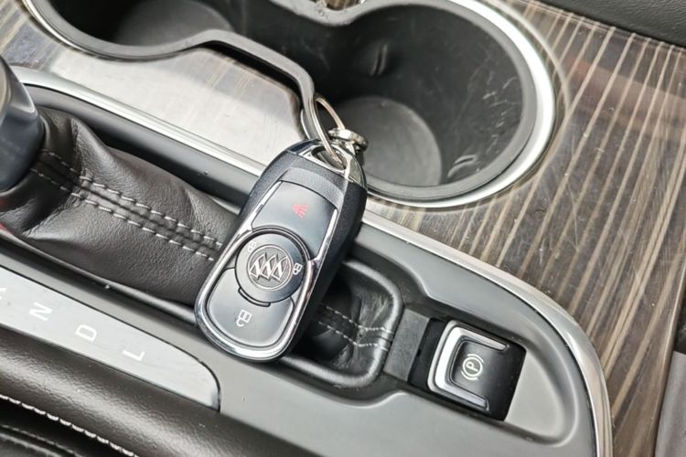 Used Buick Envision 2019 20T Two-Wheel Drive Leading Model China VI Standard Interior 1