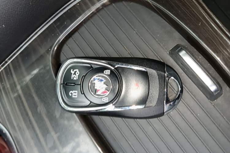 Used Buick Envision 2019 20T Two-Wheel Drive Elite Version China VI Standard Interior 1