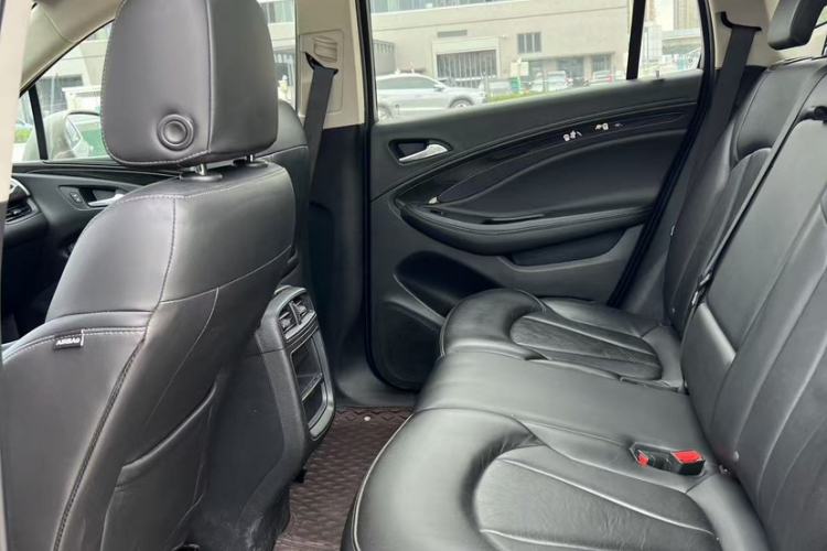 Used Buick Envision 2019 20T Two-Wheel Drive Elite Version China VI Standard Interior 3