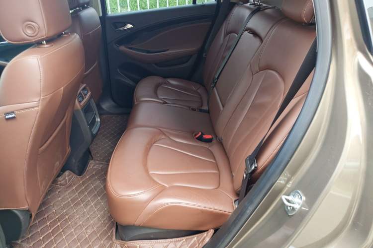 Used Buick Envision 2019 20T Two-Wheel Drive Luxury Version China V Standard Interior 4