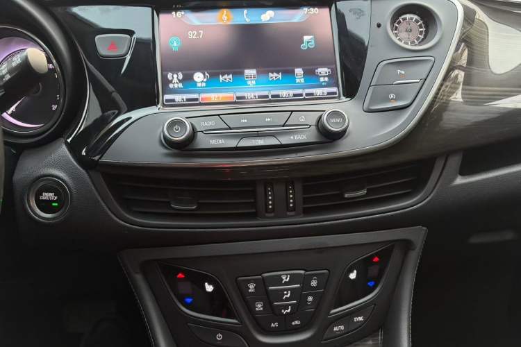 Used Buick Envision 2019 20T Two-Wheel Drive Elite Version China VI Standard Interior 5