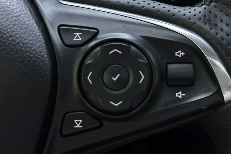Used Buick Envision 2019 28T Four-Wheel Drive Elite Version China VI Standard Interior 5