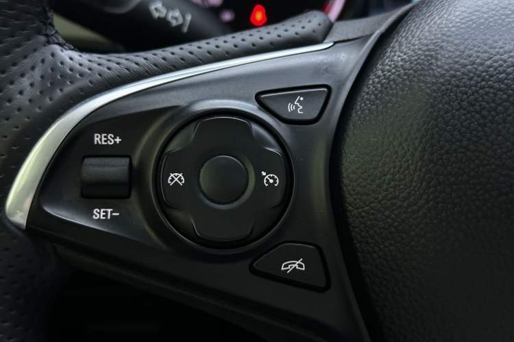 Used Buick Envision 2019 28T Four-Wheel Drive Elite Version China VI Standard Interior 6