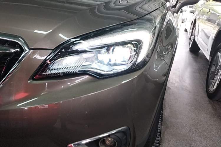 Used Buick Envision 2019 20T Two-Wheel Drive Luxury Version China VI Standard Left Front Headlight