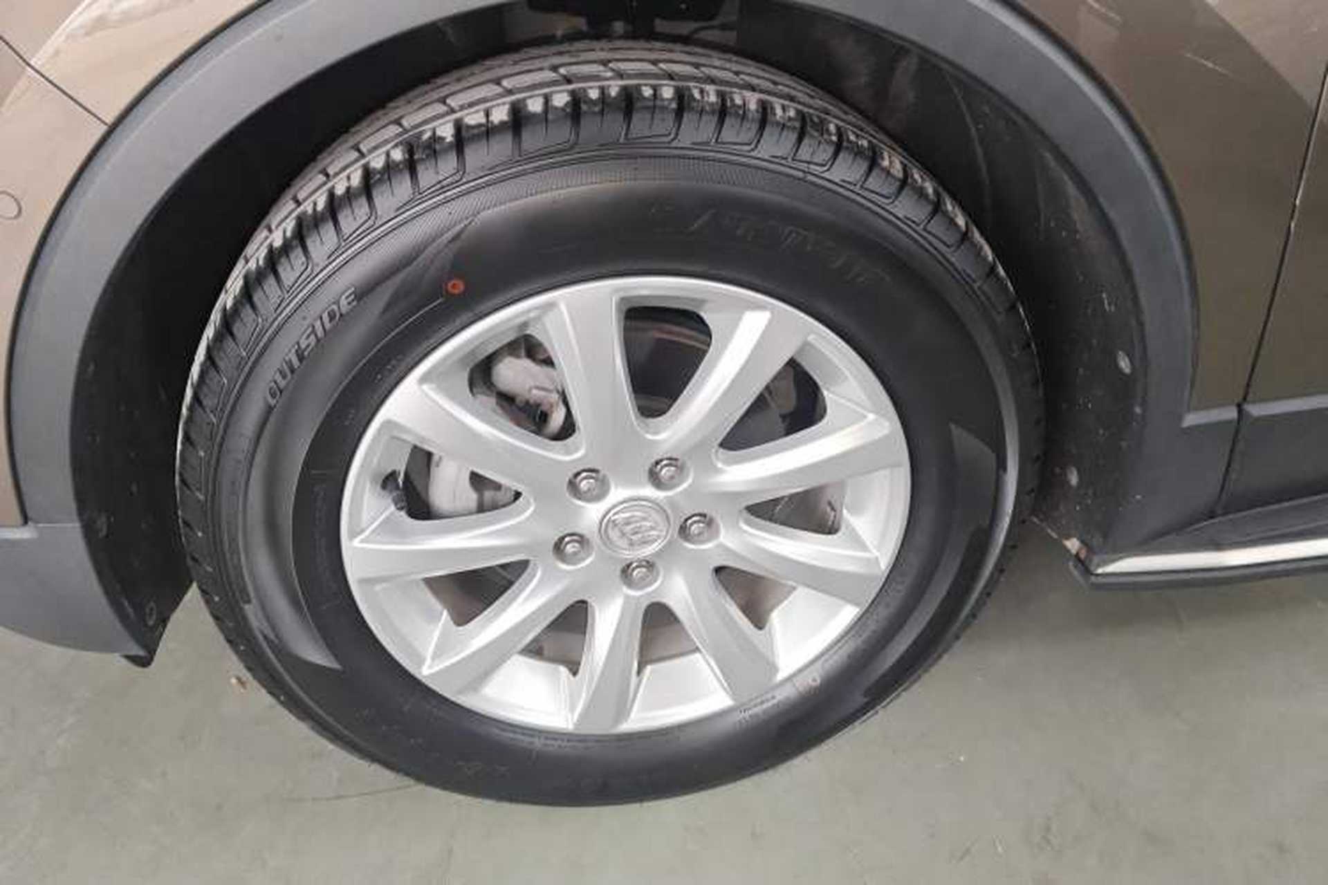 Used Buick Envision 2019 20T Two-Wheel Drive Luxury Version China VI Standard Left Front Wheel Hub