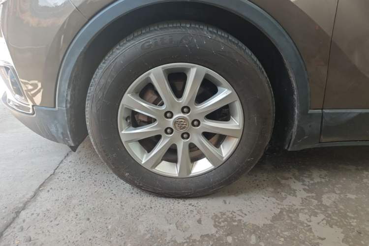Used Buick Envision 2019 20T Two-Wheel Drive Leading Model China VI Standard Left Front Wheel Hub