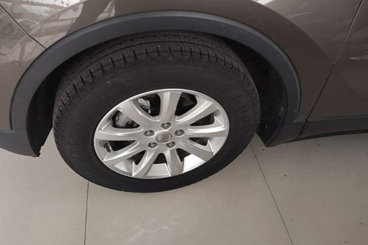 Used Buick Envision 2019 20T Two-Wheel Drive Luxury Version China VI Standard Left Front Wheel Hub