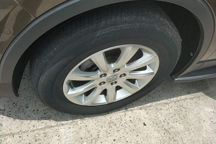 Used Buick Envision 2019 20T Two-Wheel Drive Luxury Version China VI Standard Left Front Wheel Hub