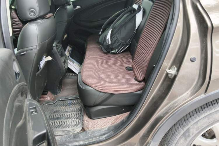 Used Buick Envision 2019 20T Two-Wheel Drive Leading Model China VI Standard Left Rear Seat