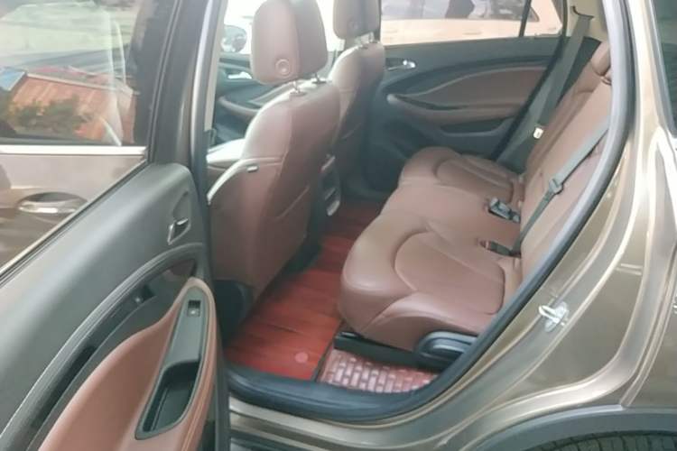 Used Buick Envision 2019 28T Four-Wheel Drive Elite Version China VI Standard Left Rear Seat