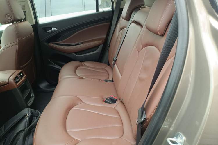 Used Buick Envision 2019 20T Two-Wheel Drive Luxury Version China VI Standard Left Rear Seat