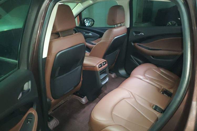 Used Buick Envision 2019 28T Four-Wheel Drive Luxury Version China V Standard Left Rear Seat