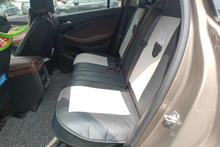 Used Buick Envision 2019 28T 4x4 Elite Version China V Standard Left Rear Seat