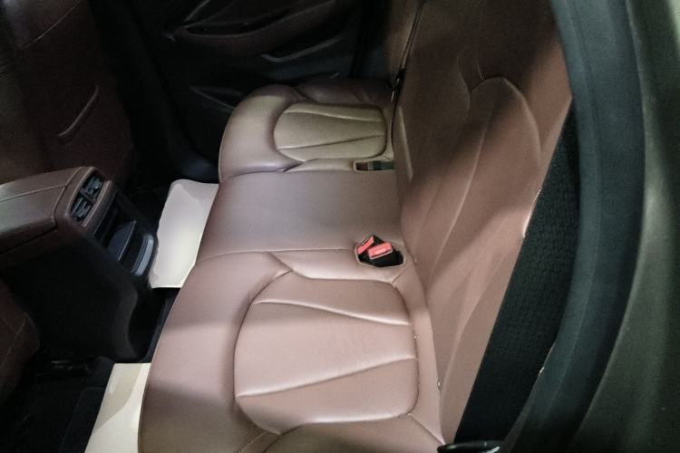 Used Buick Envision 2019 20T Two-Wheel Drive Luxury Version China VI Standard Left Rear Seat