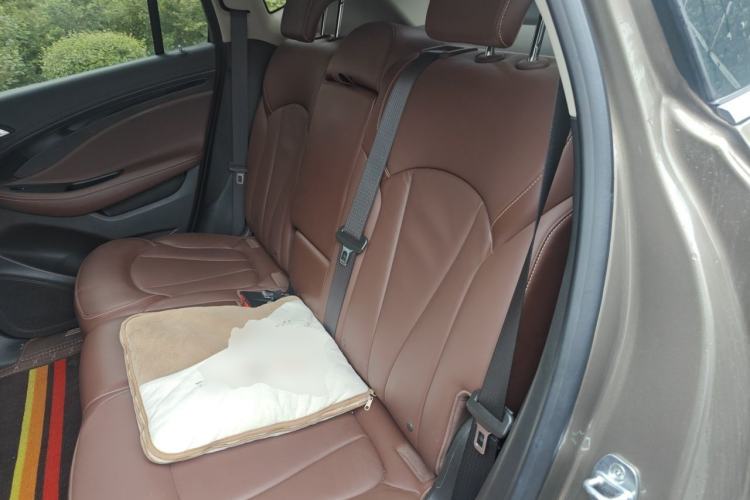 Used Buick Envision 2019 28T Four-Wheel Drive Elite Version China VI Standard Left Rear Seat