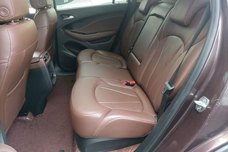 Used Buick Envision 2019 20T Two-Wheel Drive Luxury Version China VI Standard Left Rear Seat