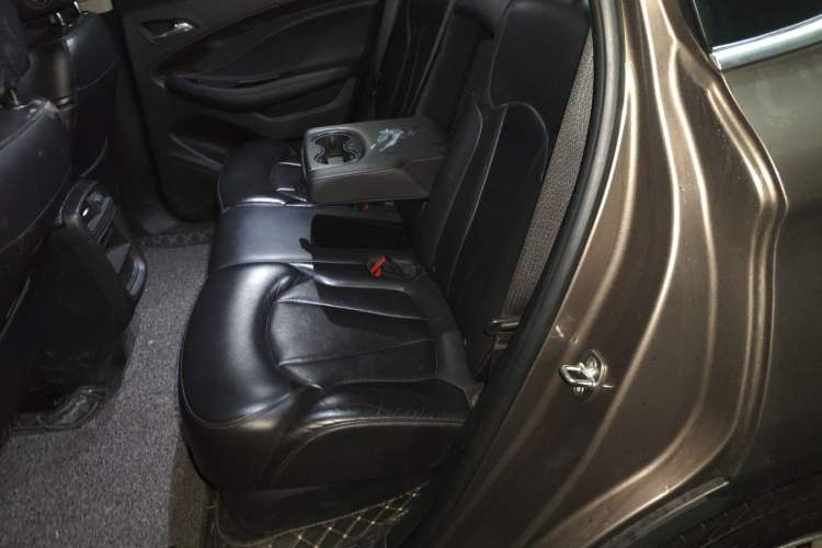 Used Buick Envision 2019 20T Two-Wheel Drive Elite Version China V Standard Left Rear Seat