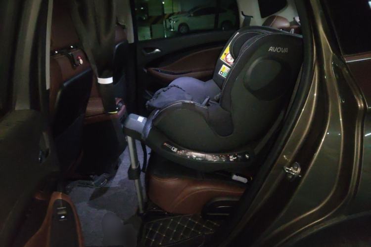 Used Buick Envision 2019 28T Four-Wheel Drive Luxury Version China V Standard Left Rear Seat