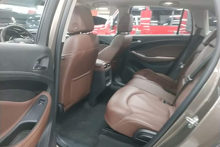 Used Buick Envision 2019 28T Four-Wheel Drive Elite Version China VI Standard Left Rear Seat