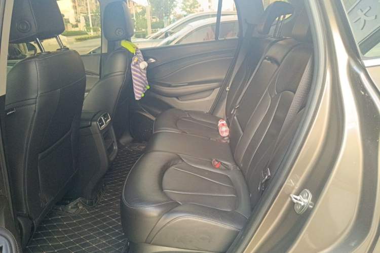 Used Buick Envision 2019 20T Two-Wheel Drive Elite Version China VI Standard Left Rear Seat