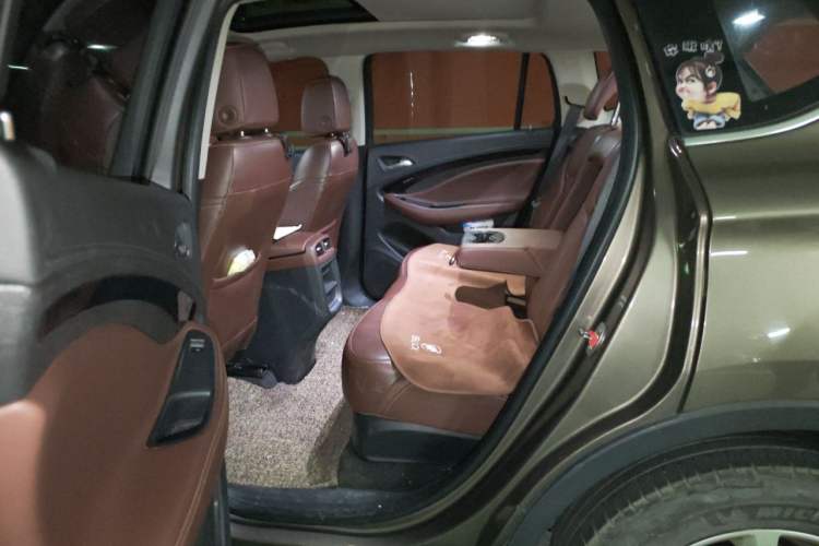 Used Buick Envision 2019 20T Two-Wheel Drive Luxury Version China VI Standard Left Rear Seat