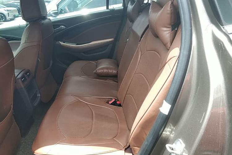 Used Buick Envision 2019 20T Two-Wheel Drive Luxury Version China VI Standard Left Rear Seat