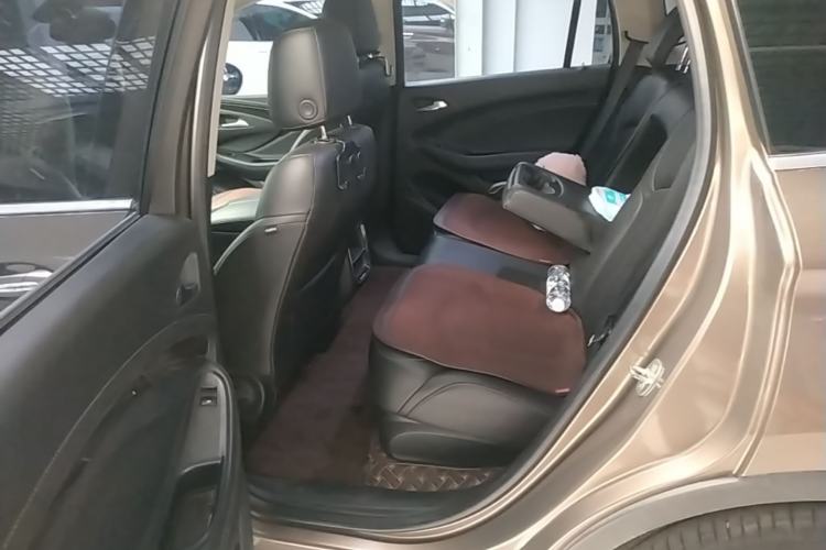 Used Buick Envision 2019 20T Two-Wheel Drive Leading Version China V Standard Left Rear Seat
