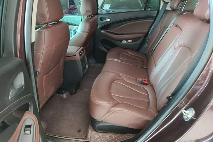 Used Buick Envision 2019 20T Two-Wheel Drive Luxury Version China V Standard Left Rear Seat