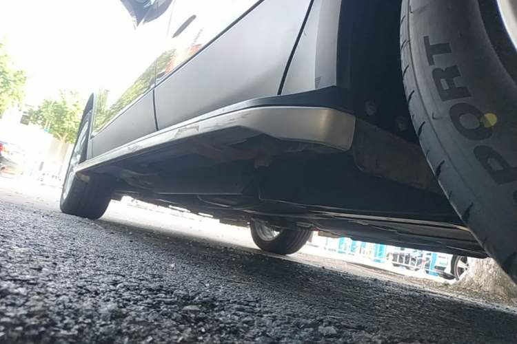 Used Buick Envision 2019 28T Four-Wheel Drive Elite Version China VI Standard Left Side Sill