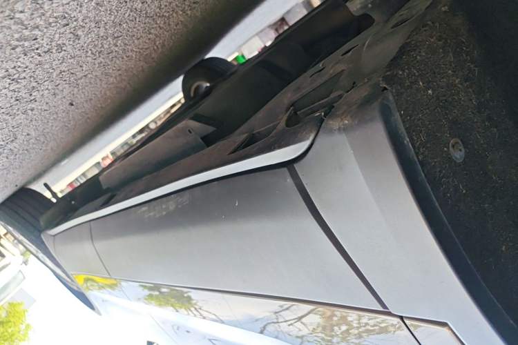 Used Buick Envision 2019 20T Two-Wheel Drive Luxury Version China VI Standard Left Side Sill