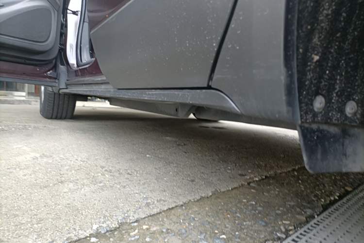 Used Buick Envision 2019 20T Two-Wheel Drive Luxury Version China VI Standard Left Side Sill
