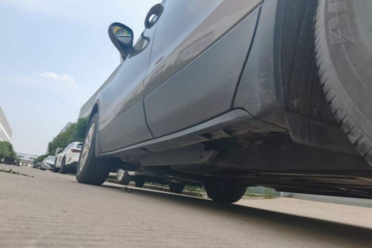 Used Buick Envision 2019 20T Two-Wheel Drive Luxury Version China VI Standard Left Side Sill