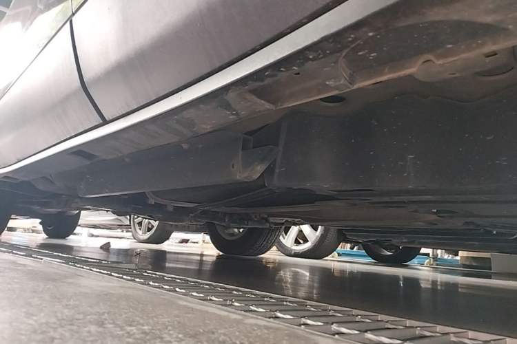 Used Buick Envision 2019 20T Two-Wheel Drive Luxury Version China VI Standard Left Side Sill