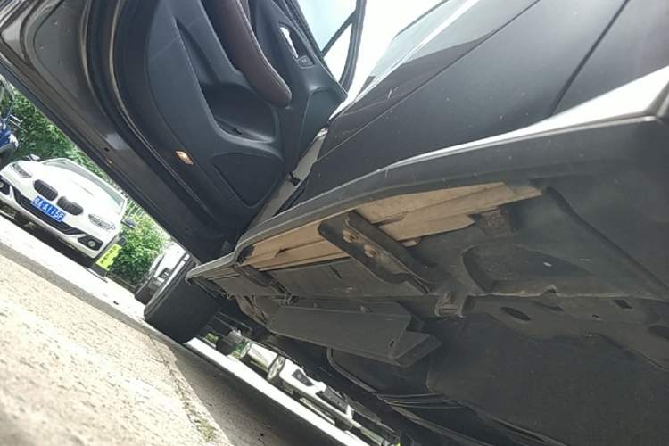 Used Buick Envision 2019 20T Two-Wheel Drive Luxury Version China VI Standard Left Side Sill