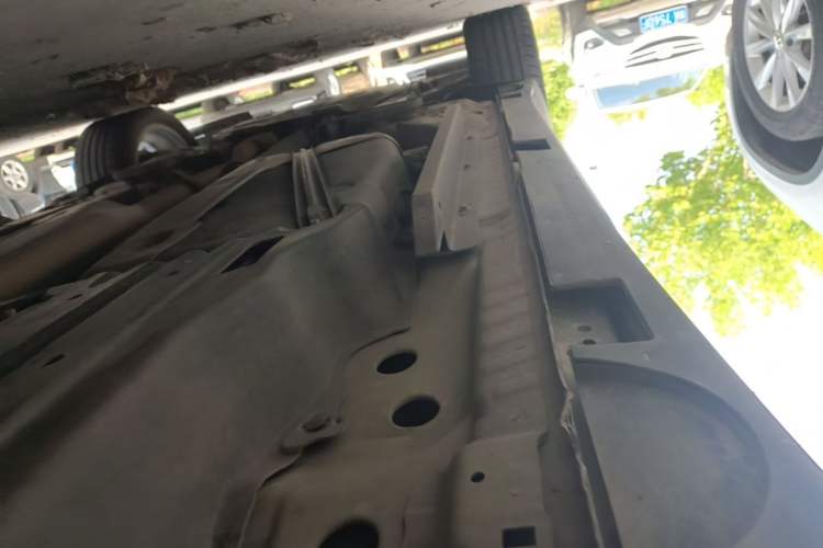 Used Buick Envision 2019 28T 4x4 Elite Version China V Standard Left Side Sill