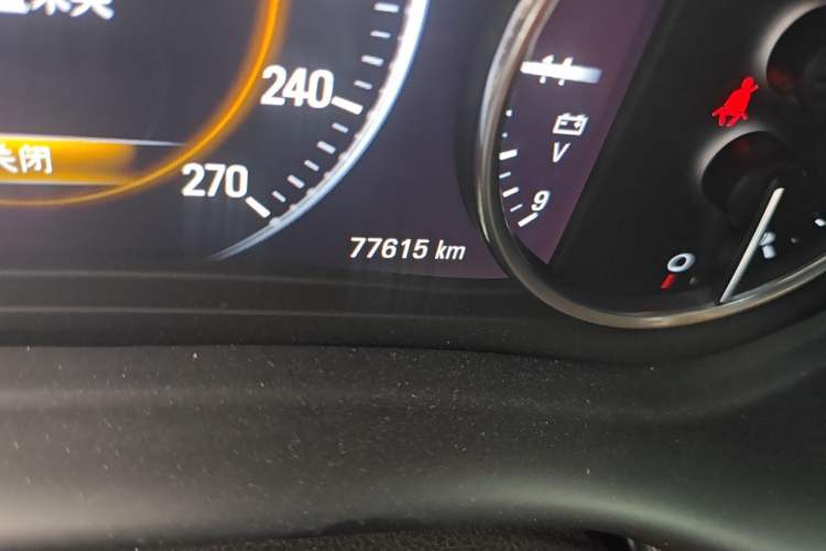 Used Buick Envision 2019 28T 4x4 Luxury Model China VI Standard Odometer Close Up